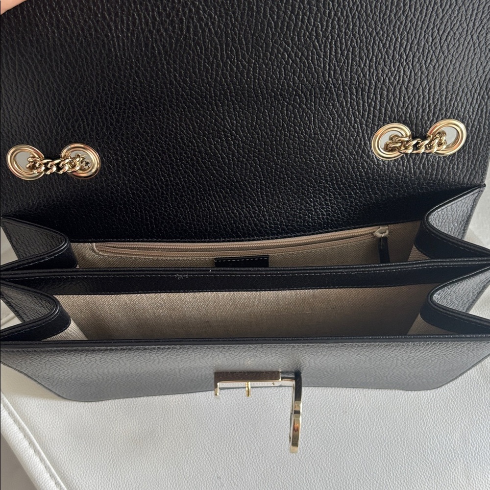 Gucci Interlocking GG Black Calfskin Leather Crossbody/Shoulder Bag - Picture 8 of 16